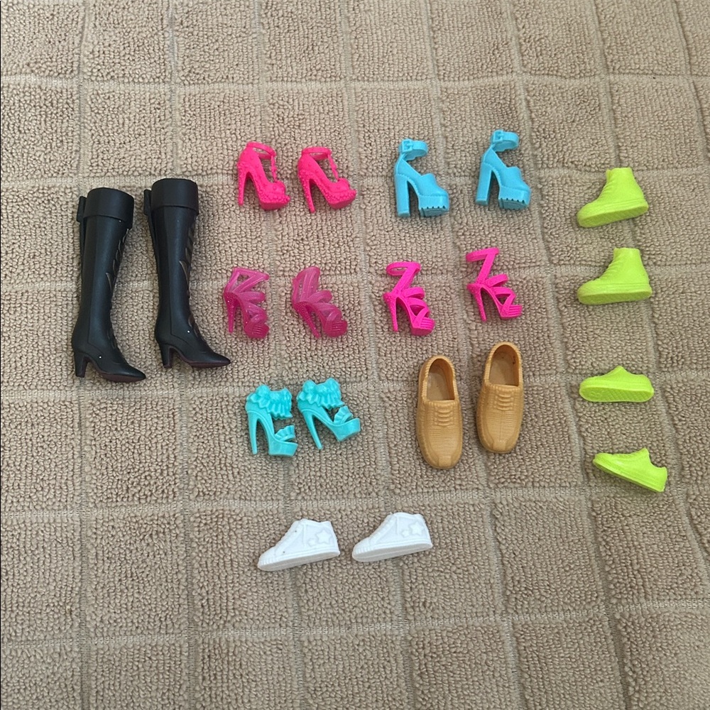 Barbie Doll Shoe Lot - Black, Pink, Blue, Green, White, Tan
